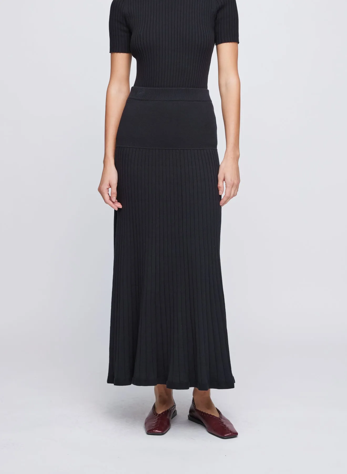 AMBER SKIRT (RAVEN)