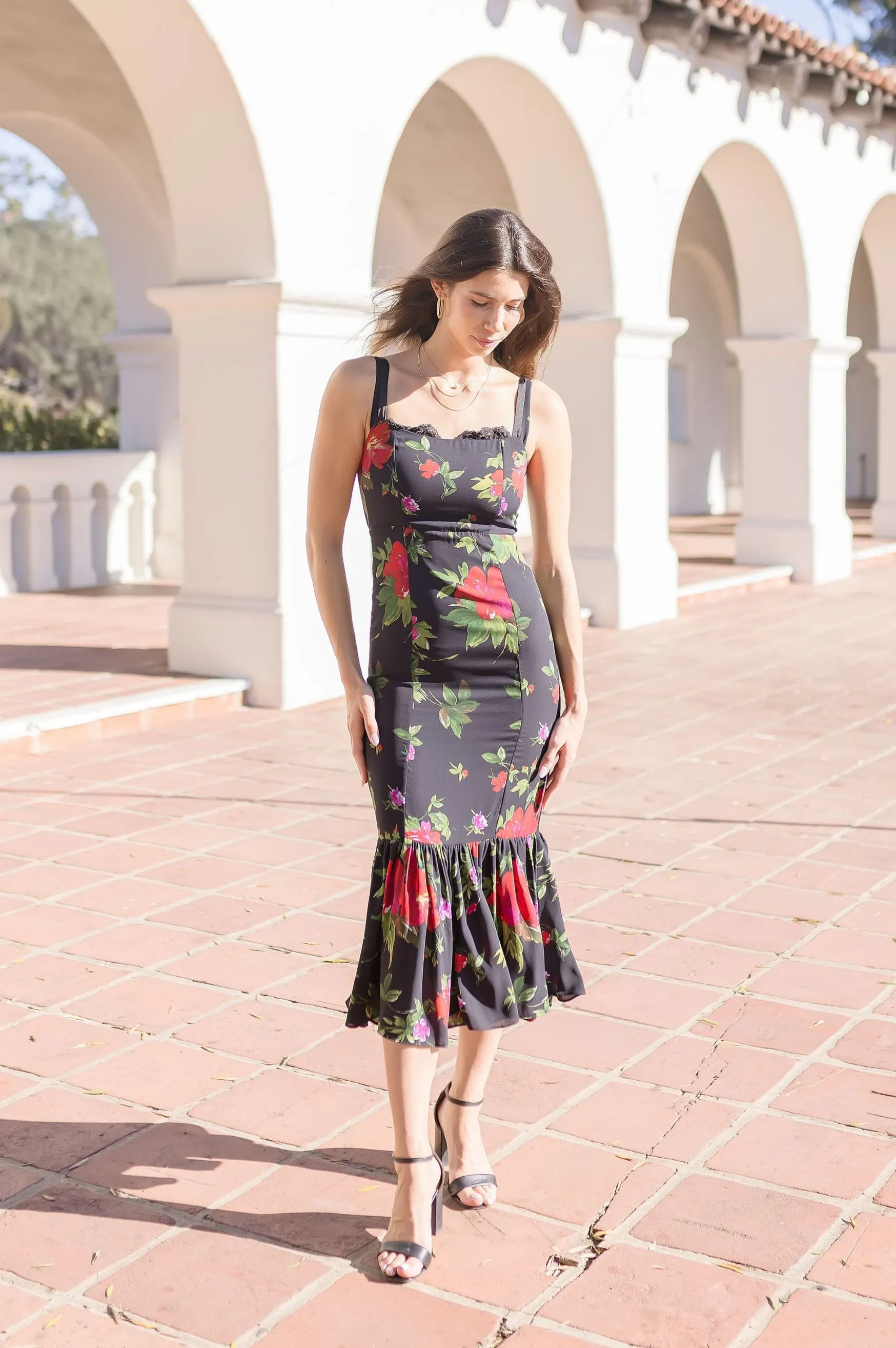 Armina Sleeveless Floral Print Mermaid Midi Dress Black