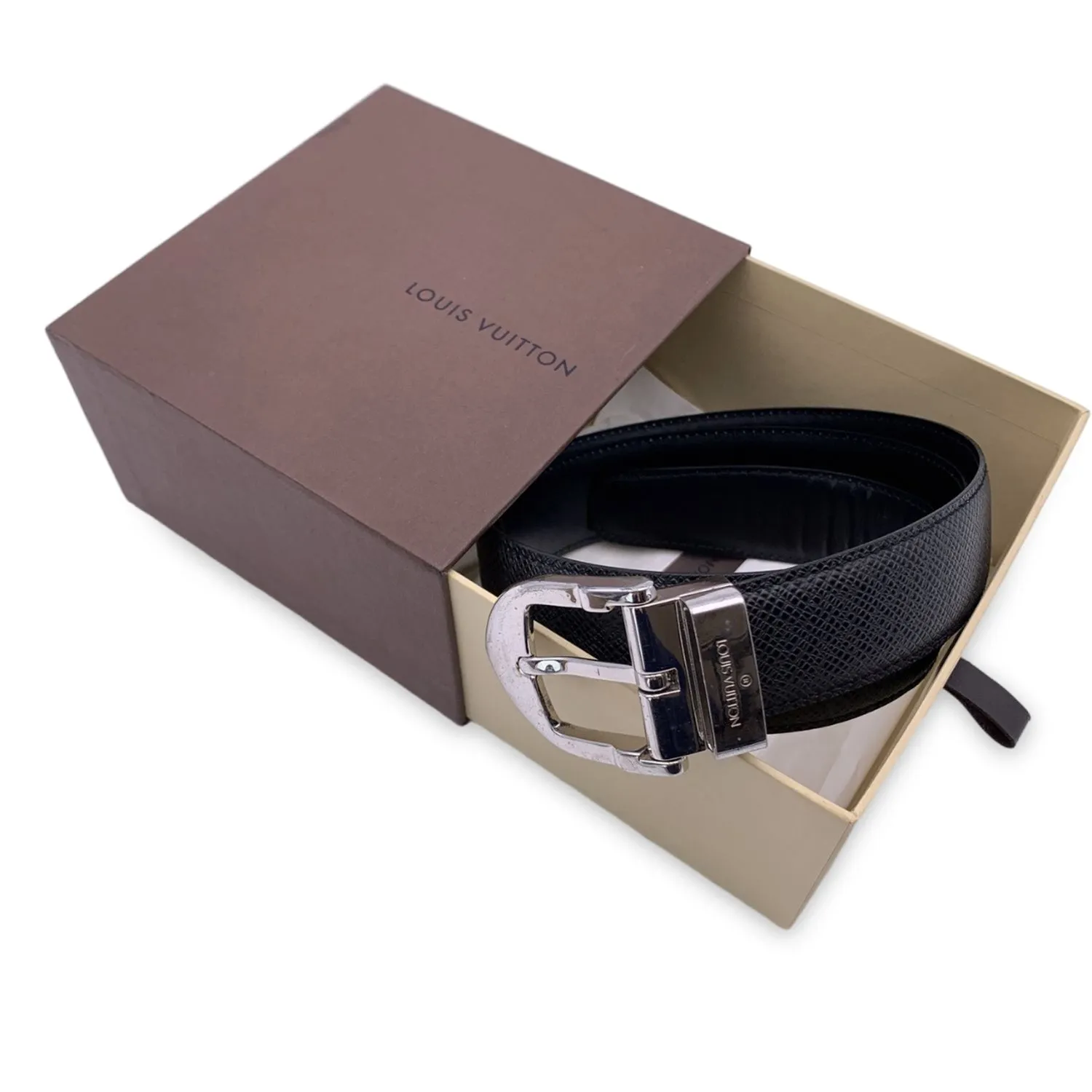 Trendy Inspired Louis Vuitton Black Taiga Classic Belt Silver Metal Buckle Size 85/34