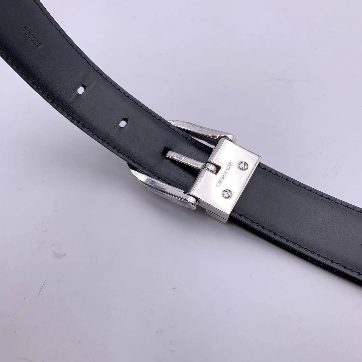 Trendy Inspired Louis Vuitton Black Taiga Classic Belt Silver Metal Buckle Size 85/34